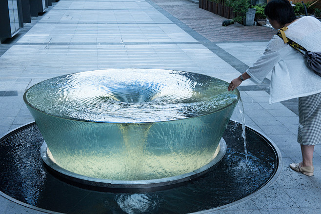 特效水景 互动漩涡水景 素水设计景观小品 标识系统 艺术装置凤栖芸同