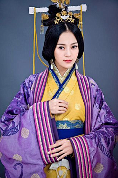 ︷oОoo︻采集到女款古装