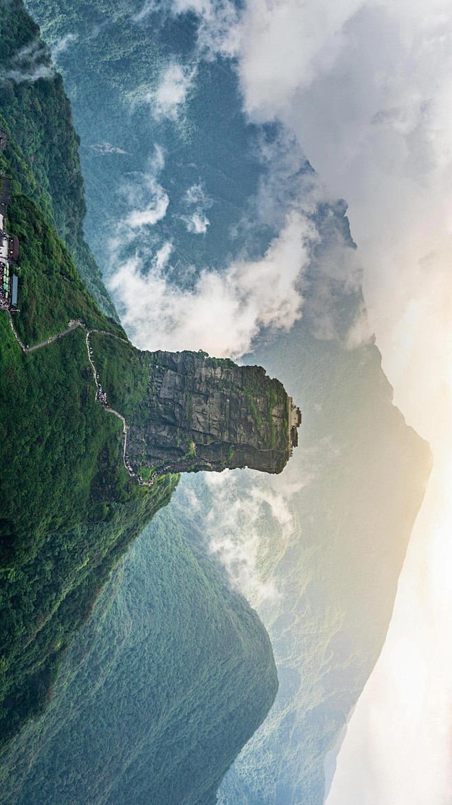 武陵山脉的最高峰梵净山中国西南08keitmaalamy