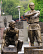 武汉江滩码头文化雕塑
