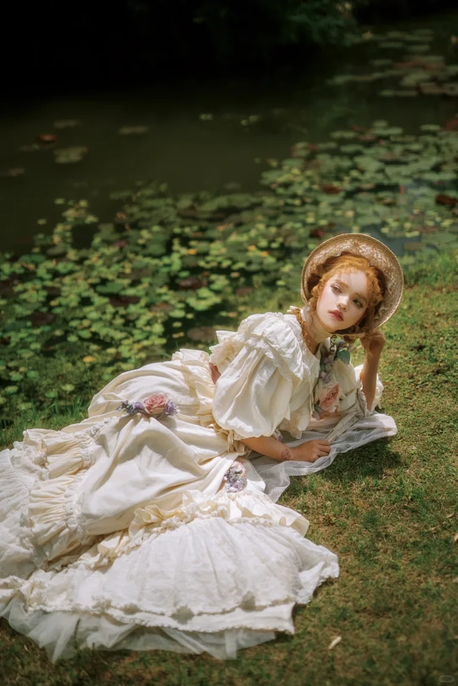 春天在细数她的花朵|古董油画️ - 小红...