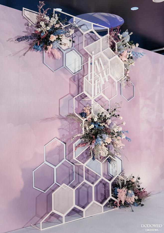 时尚紫色蜂巢结构泰式婚礼-国外案例-DO...