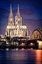 Cologne Cathedral Night Lights by _flowtation 