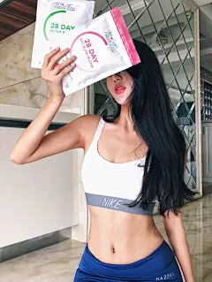 送上我的月瘦8斤减肥食谱！减肥根本不需要饿肚子！吃对了分分钟都在掉肉肉 : 送上我的月瘦8斤减肥食谱！减肥根本不需要饿肚子！吃对了分分钟都在掉肉肉 之前发的健身笔记，很多宝宝都在问减脂期间怎么吃，今天送上我的减肥食谱，每次放纵了一段时间胡吃海塞之后，都会吃草一礼拜