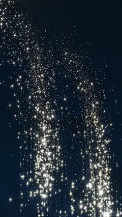 惟愿你，
乘兴奔赴前路，归时共饮樽酒。 
十二月，新手机壁纸，送你们。 ​​​​