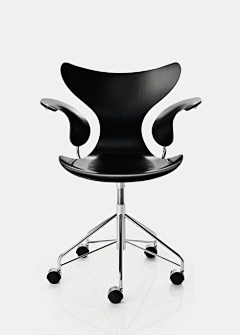 ivs007采集到ㆎ 家具设计 （一把椅子）