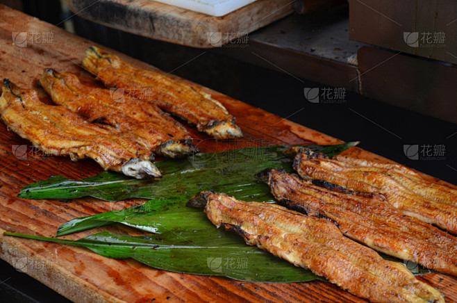 咸水鳗格子烤肉鳗蒲烧伏见稻荷大社鳗鱼京都府水平画幅膳食海产夏天 