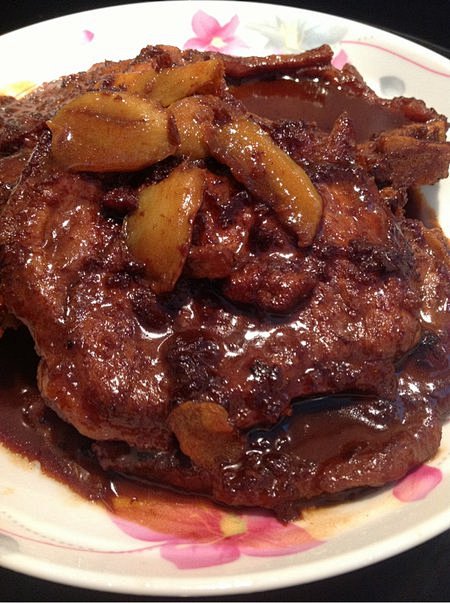 红烧大排
材料红烧大排大排骨  
生姜片...
