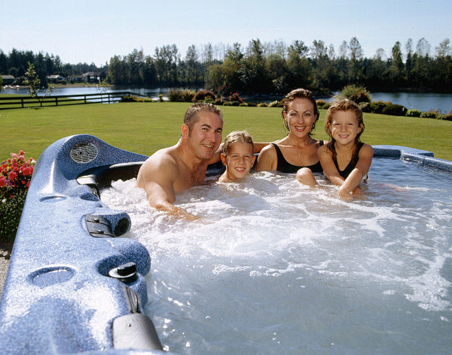 Family_2.jpg (1680×1...