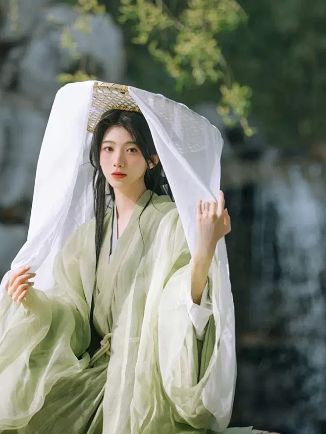 原创绿色中秋汉服女魏晋制古装江南风仙气古风飘逸交领广袖流仙裙-tmall.com天猫-花瓣网