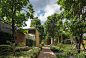 摄影：曼谷高层楼盘 M JATUJAK / PanoramicStudio :   接地层景观 Ground floor landscape          高层露天泳池 High-rise outdoor swimming pool   景观设计：Sanitas Studio 摄影师：Tinnaphop Chawatin, Chakkraphob Sermphasit...