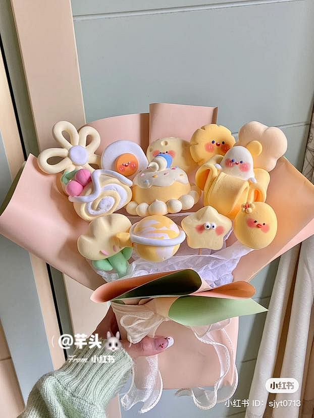 其中包括图片：