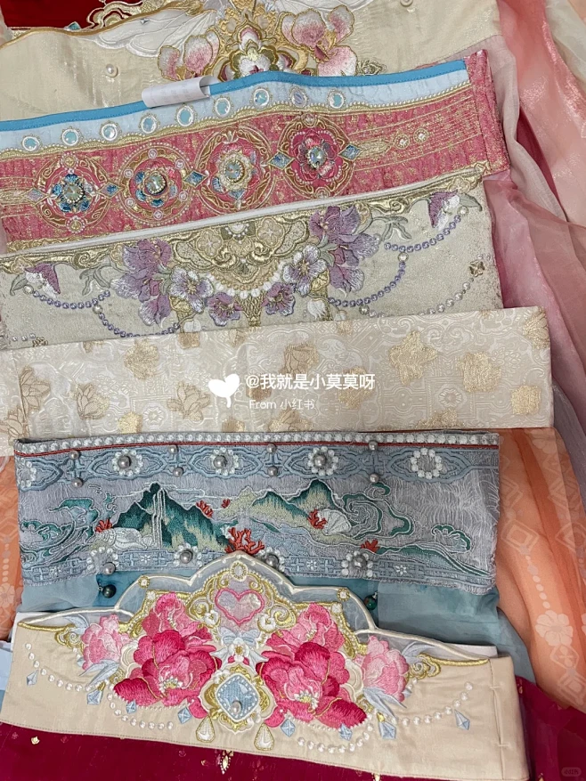 小裙裙们，明年见