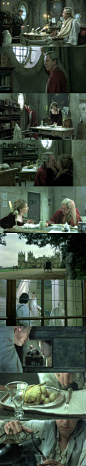 【鹅毛笔 Quills (2000)】15<br/>杰弗里·拉什 Geoffrey Rush<br/>凯特·温丝莱特 Kate Winslet<br/>杰昆·菲尼克斯 Joaquin Phoenix<br/>#电影场景# #电影截图# #电影海报# #电影剧照#