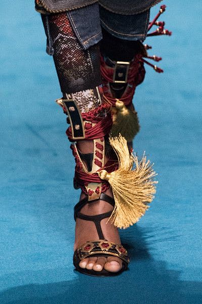 其中包括图片：Dsquared² Fal...