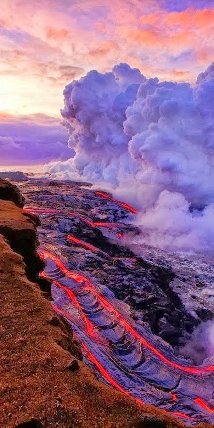 火山爆发 岩浆横流