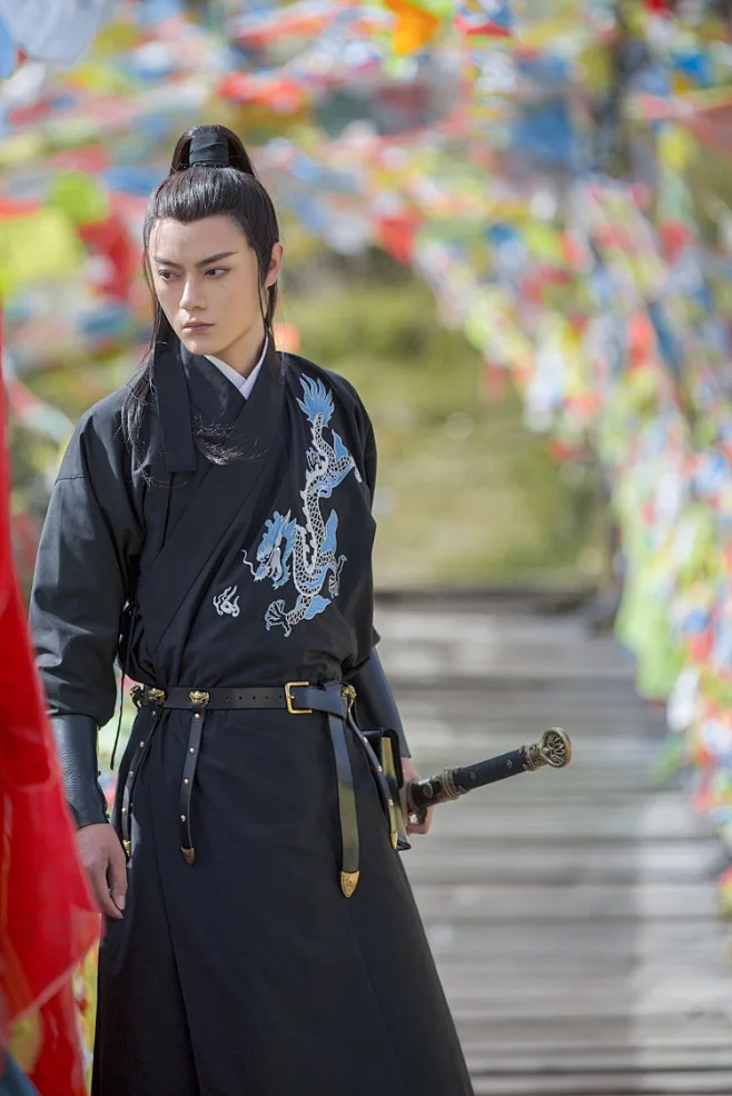 如梦霓裳汉服女装直身[江城子]六龙纹刺绣射箭装配飞鱼服曳撒-淘宝网-花瓣网