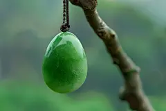 碧绿的古董玉石翡翠摄影图片
