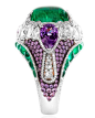 The Moghul Pride ring with emeralds, sapphires and diamonds by Alessio Boschi: 