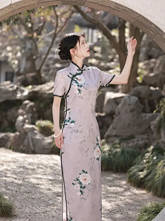 岳小云采集到美女穿搭