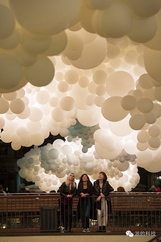 艺术派|10万只白色气球装点伦敦设计周 ...