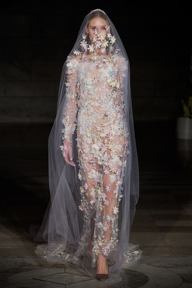 Reem Acra Bridal Fal...