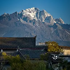 云南玉龙雪山丽江旅游旅行景点风光风景文化建筑自然背景壁纸商业广告传媒视角摄影图片晴朗色彩户外商用村镇图片素材