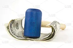哈默法官对金钱的判决