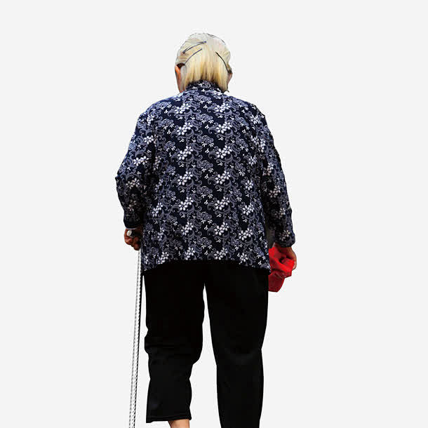 老奶奶孤独的背影