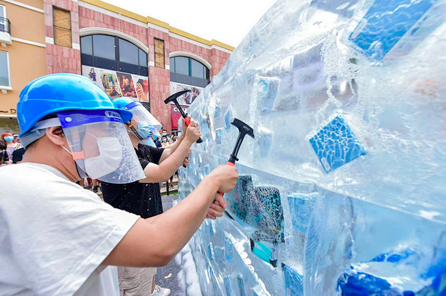 七夕商圈快闪秀 陆地冰球成年轻时尚潮玩 ...