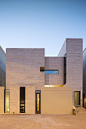 Street House / Massive Order: 