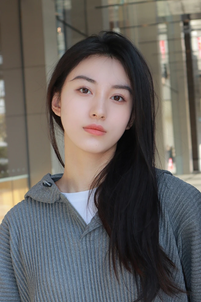 王梓莼-花瓣网