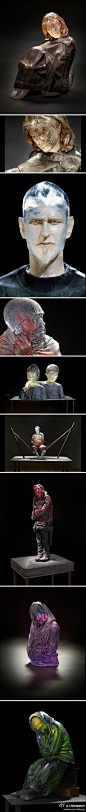 #玻璃艺术#美国八零后玻璃艺术家Oben Albright，出生于艺术世家，早期从事绘画和泥塑的学习，这对于他后来的玻璃雕塑艺术奠定了一定基础，2004年从加州艺术学院玻璃专业毕业之后，Oben已经在美国众多画廊展出作品。