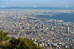 从玛雅山看日本关西地区的几个城市。这里的景色被命名为“千万美元夜景”。