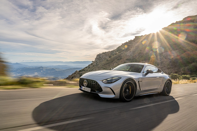 Mercedes-AMG GT 63 4...