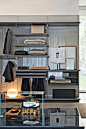 Gliss Walk-in - Vestidores - Molteni&C : Gliss Walk-In is a complete system of walk-in wardrobes.