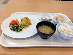 亮点是芝麻团，日本只有豆沙馅的，可芝麻馅的才是我的爱。,jiaojiao