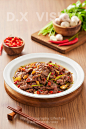 家庭版小炒牛肉，葱烧鸡腿 - 商业美食摄影师大雄 - 图虫