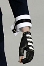 Chanel gloves détail graphique noir et blanc