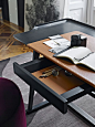 Writing Desk: RECIPIO - Collection: Maxalto - Design: Antonio Citterio: