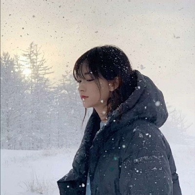 江阮妤：冬天唯美下雪清新闺蜜女组_女生头...