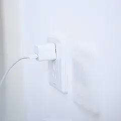 纯白色静物日系摄影图片ipad4壁纸