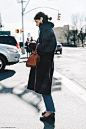 NYFW-New_York_Fashion_Week-Fall_Winter-17-Street_Style-Tartan_Coat-Loewe_Puzzle_Bag-Celine_Shoes-1