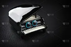 钢琴暗背景图像