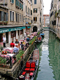 运河边咖啡馆，威尼斯，意大利