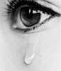^ 
从不会有人阻止
你的眼泪落下。