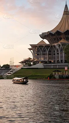 沙捞越立法机关或沙捞越国家邀请委员会