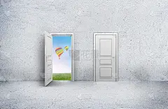 打开门，可以看到天空和热气球。具体的房间_5710757474