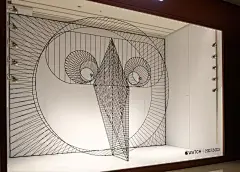 爱马仕卖与Apple Watch的合作款，橱窗设计令人惊讶_设计_好奇心日报