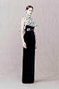 Alexander McQueen Pre-Fall 2013

#服装设计# #绘画参考# ​​​​